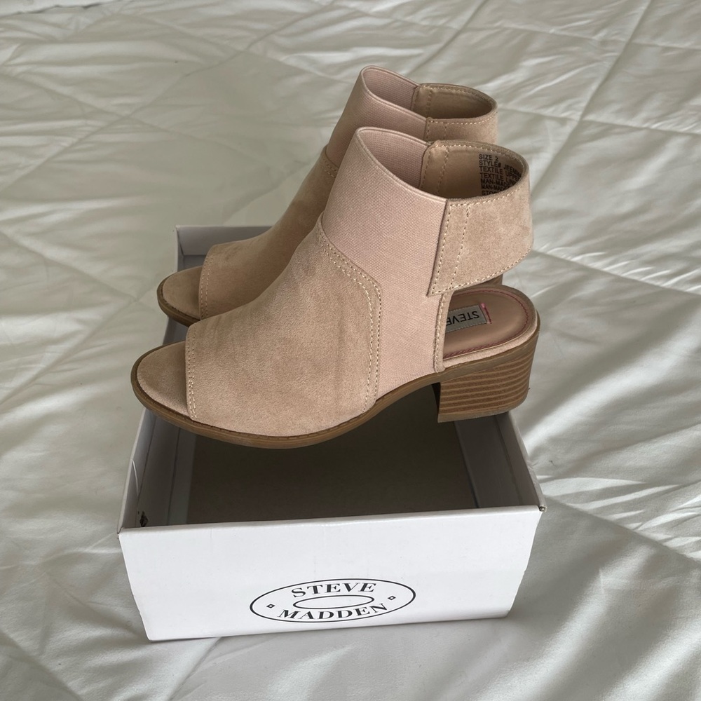 Girls shoes, boots, heels